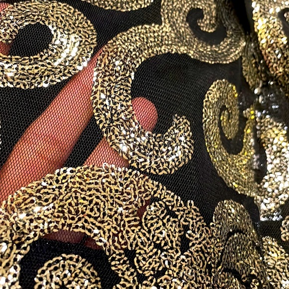 NWT Sequin midi skirt + two black tops - XS - Picture 4 of 12